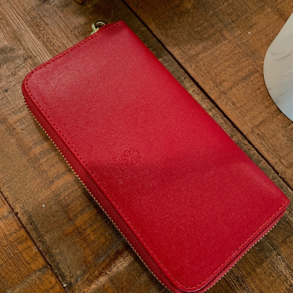 Italian Leather Gold ZIP Wallet